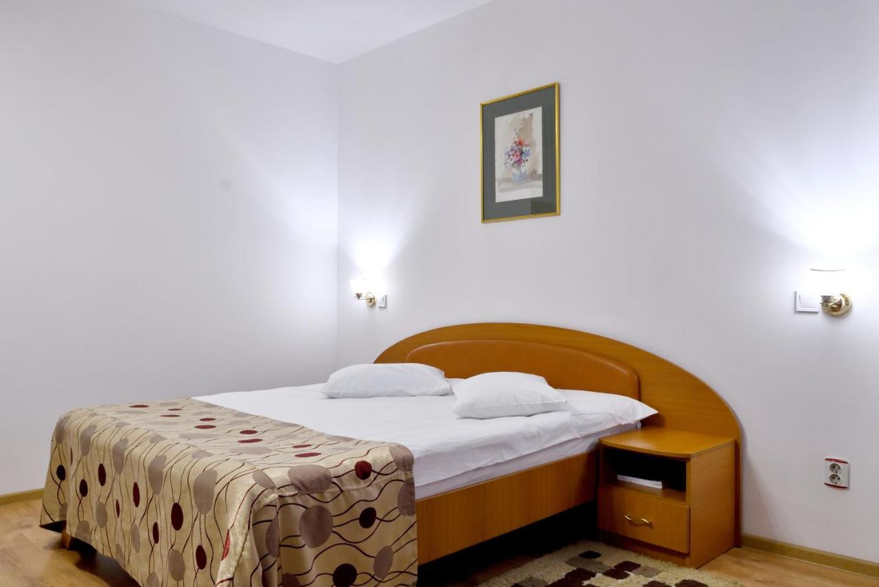 Hotel Select Τουλσέα Εξωτερικό φωτογραφία