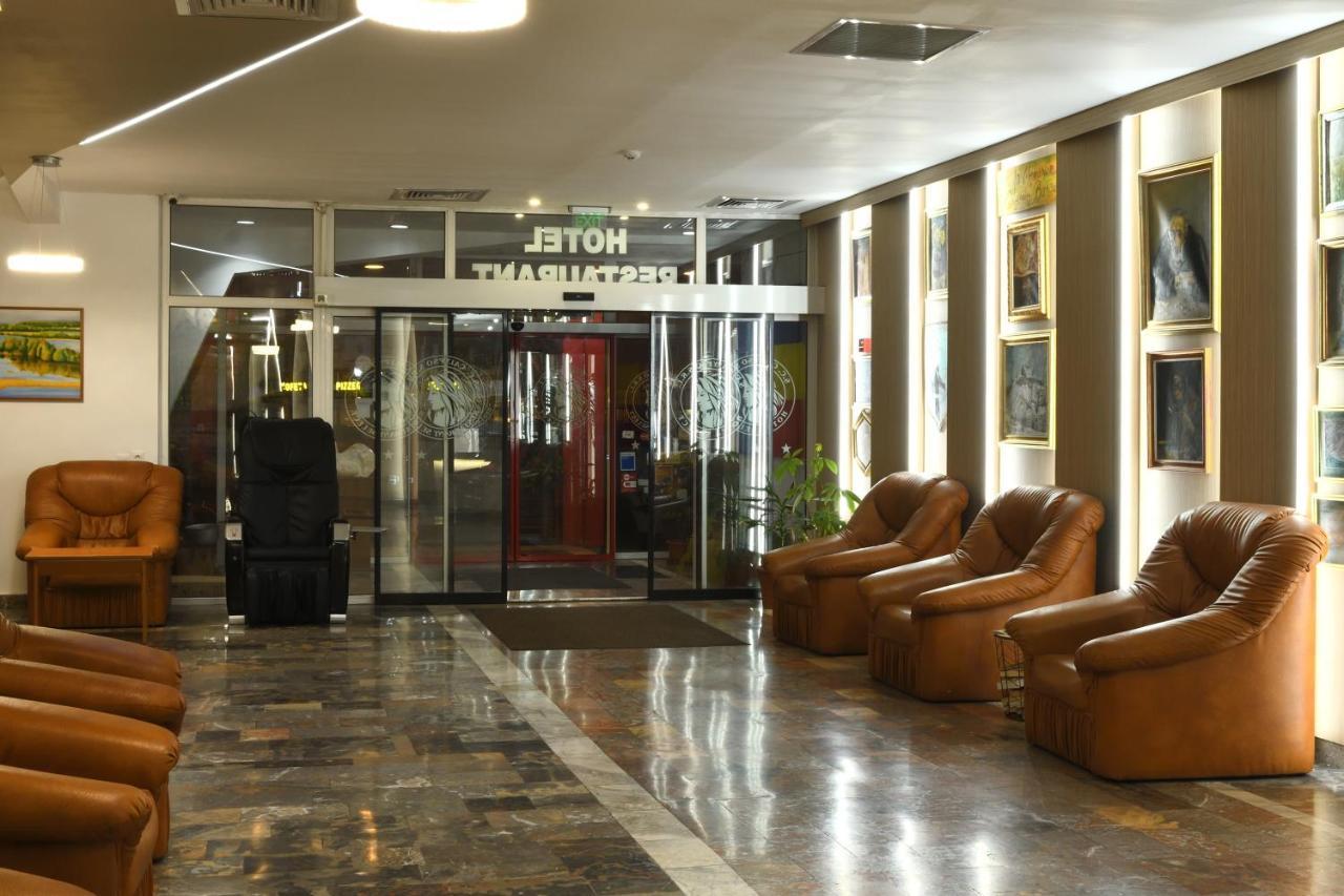 Hotel Select Τουλσέα Εξωτερικό φωτογραφία